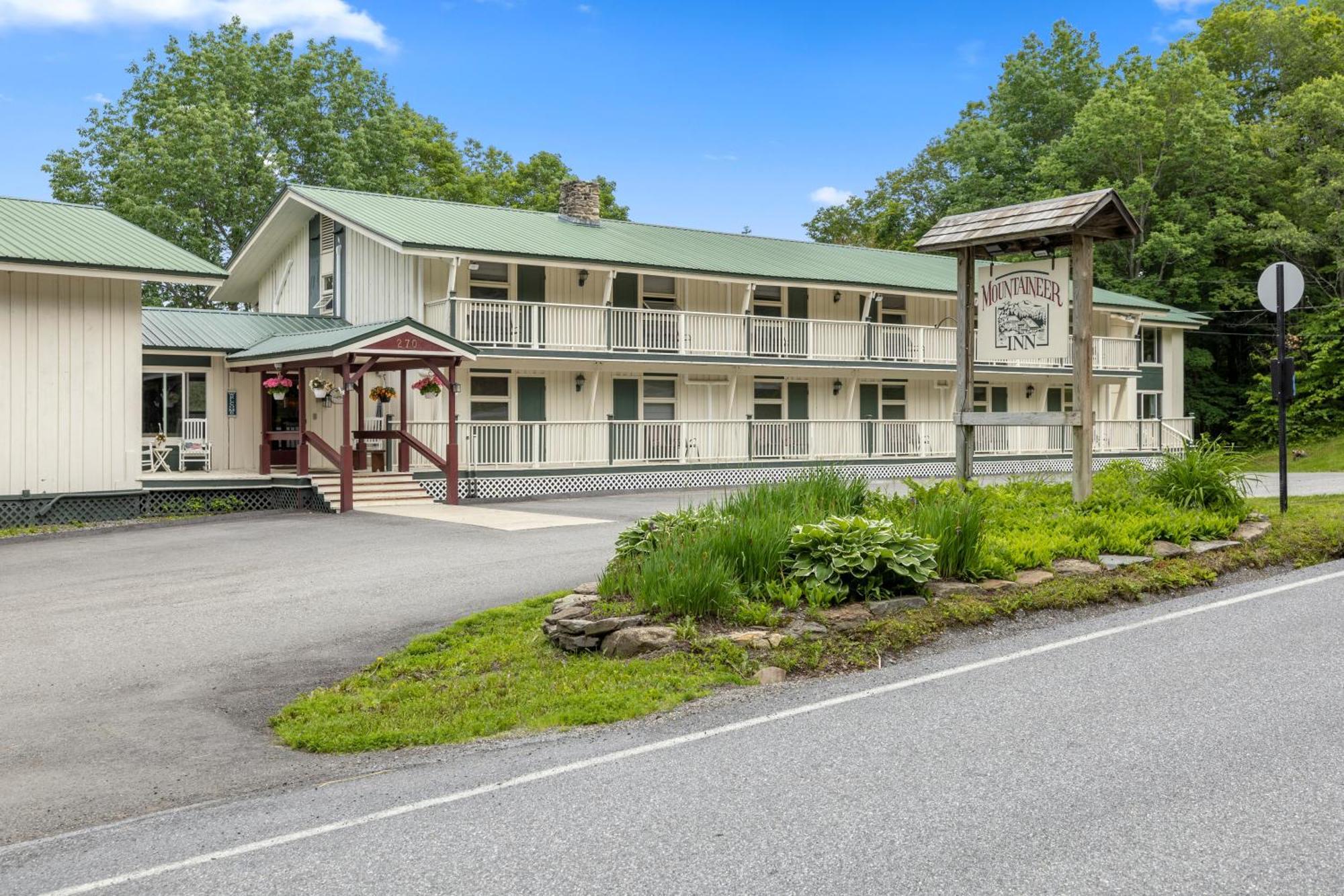 Mountaineer Inn West Dover Εξωτερικό φωτογραφία